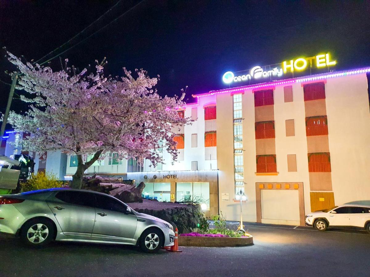 Jeju Ocean Family Hotel Екстер'єр фото