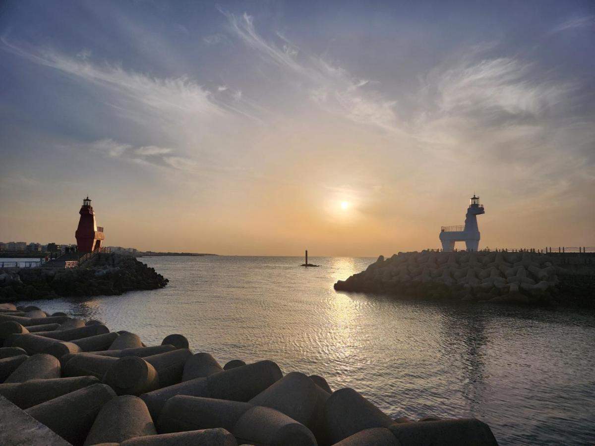 Jeju Ocean Family Hotel Екстер'єр фото