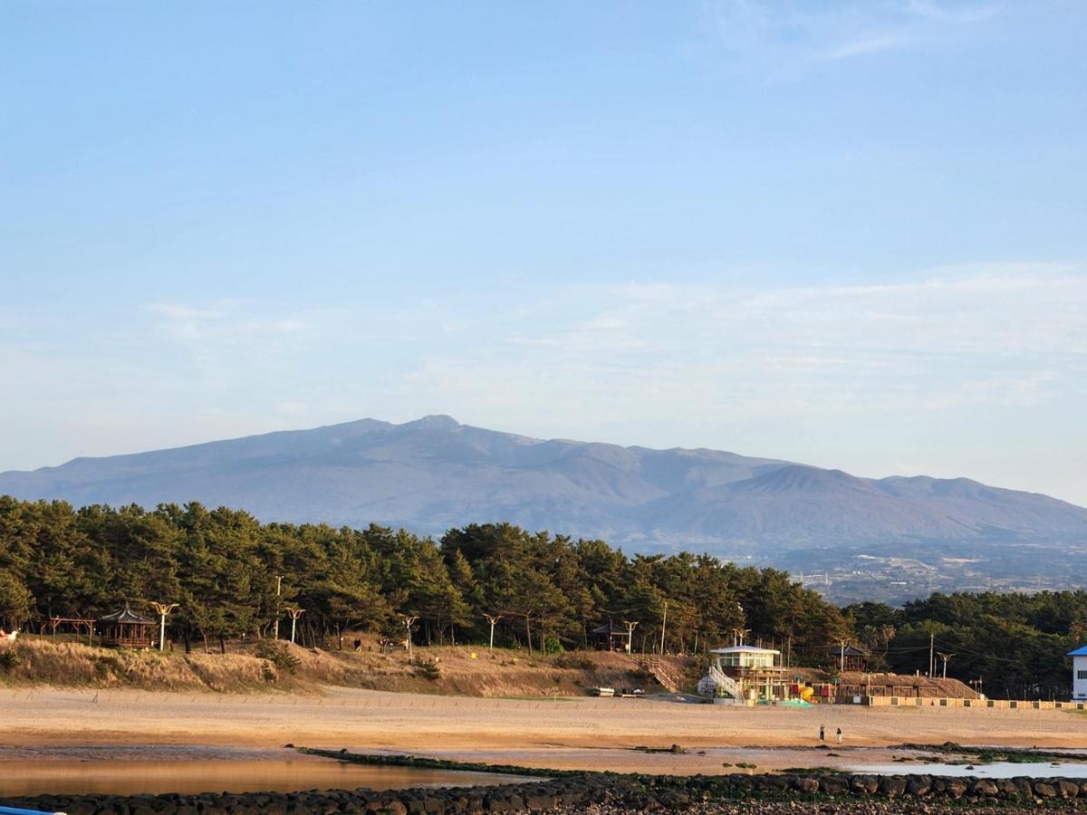 Jeju Ocean Family Hotel Екстер'єр фото