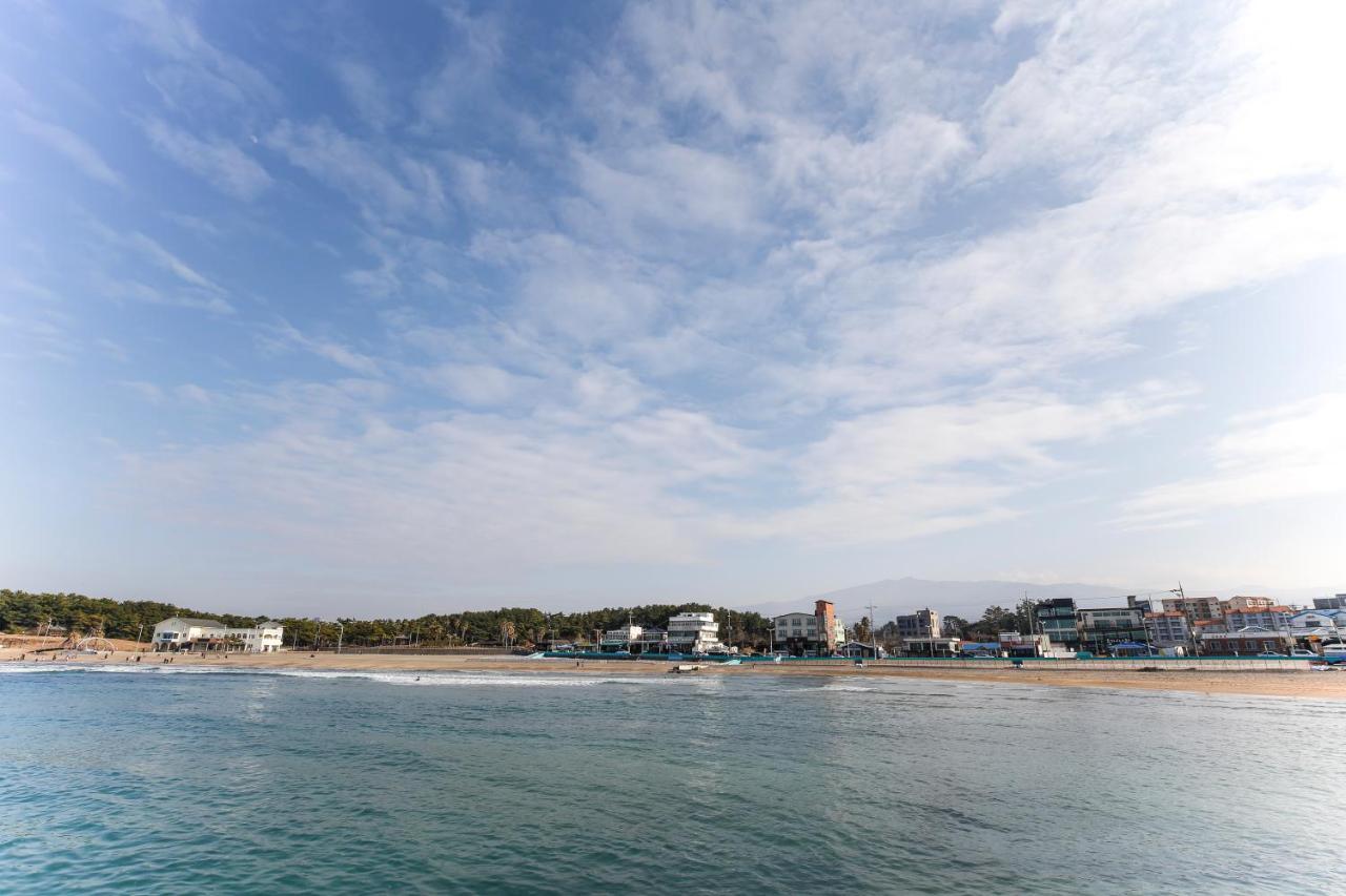 Jeju Ocean Family Hotel Екстер'єр фото